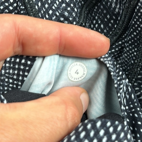 Lululemon Time To Sweat Crop *23" Free Spirit Alpine White Black - Picture 7 of 8